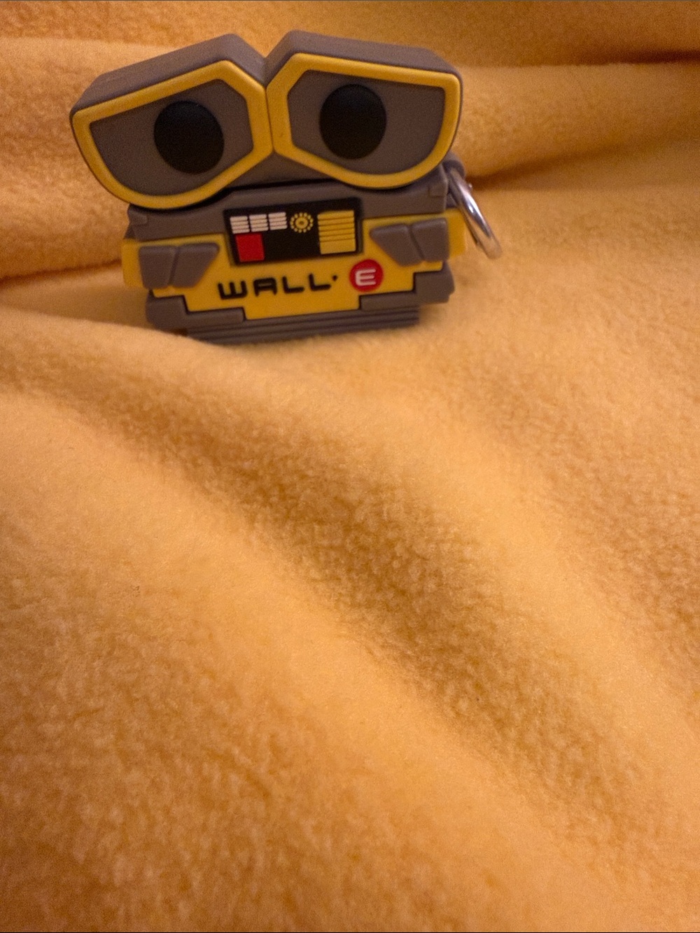WALL·E Yellow Silicone Earbud Case with Keyring